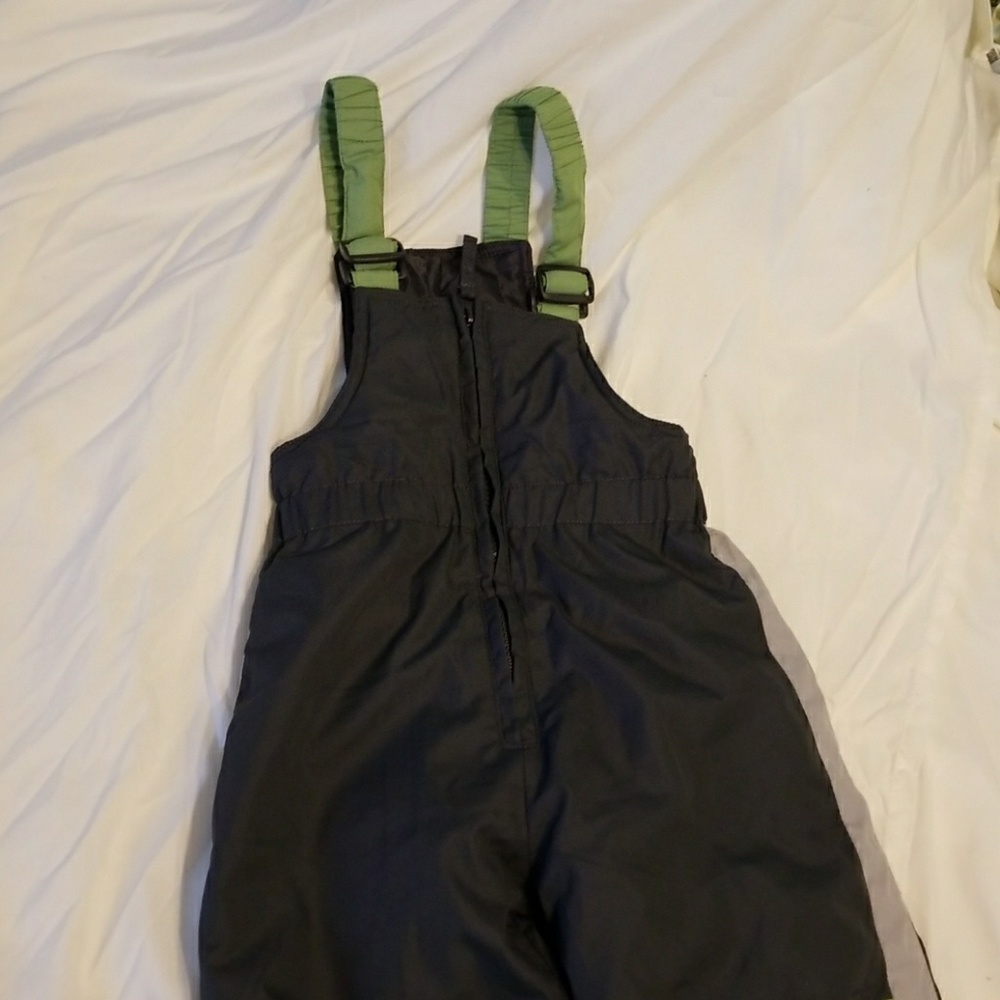 Snow suit - Picture 3 of 4